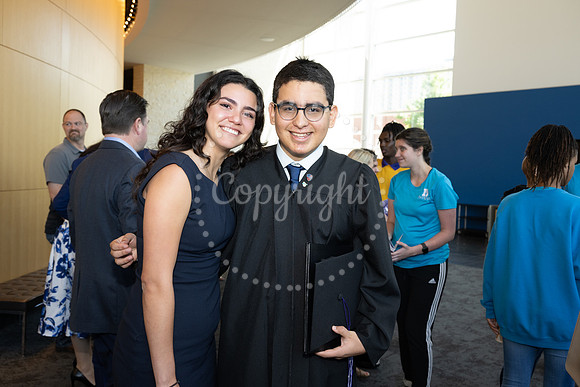 2503GatewayGrad2025-0932