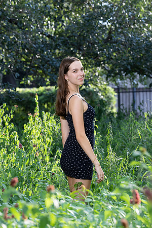 CaitlinHunt-ClaasOf2025-0395