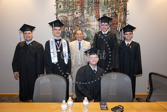 2503GatewayGrad2025-0421