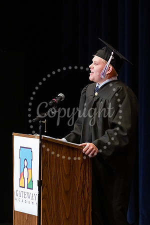 2503GatewayGrad2025-0775