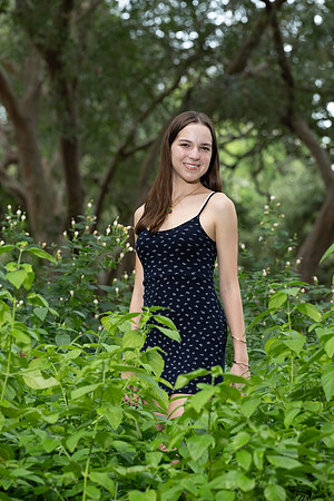 CaitlinHunt-ClaasOf2025-0093