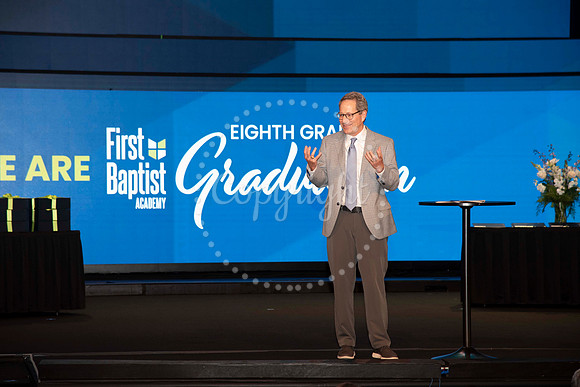 2420FBAGrad-0369