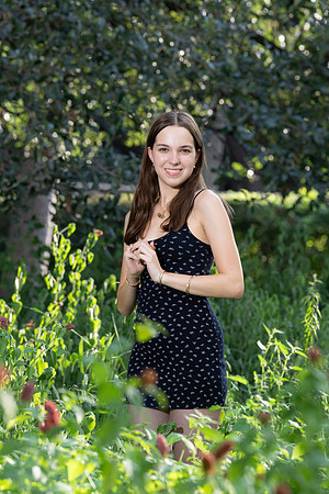 CaitlinHunt-ClaasOf2025-0433