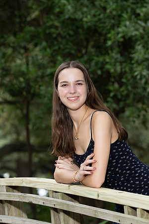 CaitlinHunt-ClaasOf2025-0166