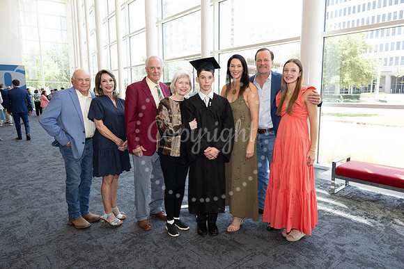 2503GatewayGrad2025-1003