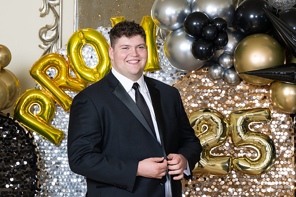 2496-StrakeJesuit-Prom2025-0029