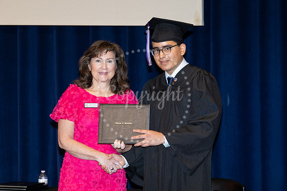 2503GatewayGrad2025-0817