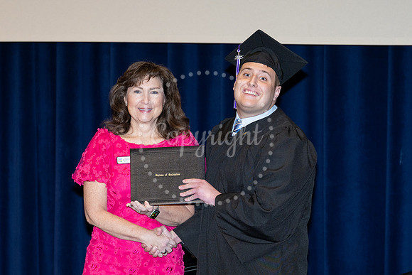 2503GatewayGrad2025-0739