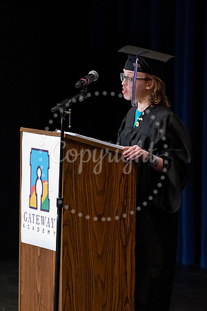2503GatewayGrad2025-0854