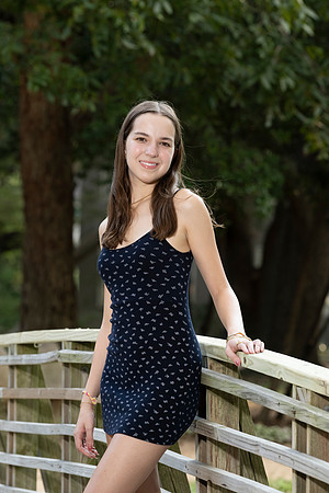 CaitlinHunt-ClaasOf2025-0263