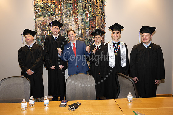 2503GatewayGrad2025-0461