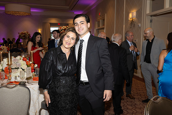 DrJiriesGanim-GradParty-0202
