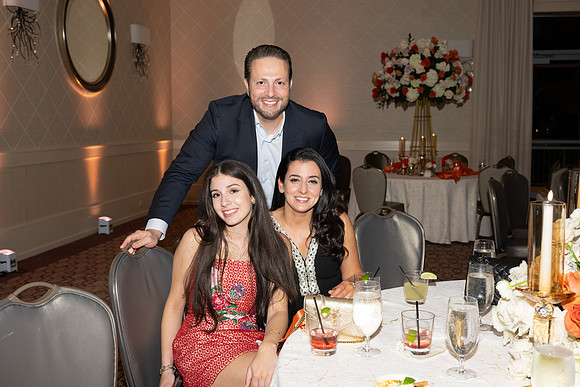 DrJiriesGanim-GradParty-1112