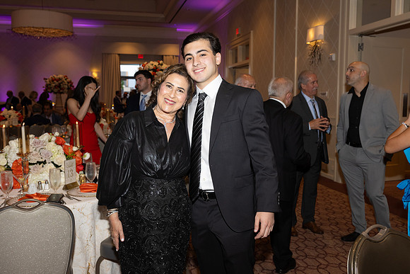 DrJiriesGanim-GradParty-0203
