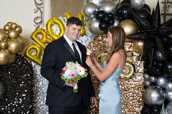 2496-StrakeJesuit-Prom2025-0123