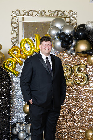 2496-StrakeJesuit-Prom2025-0011