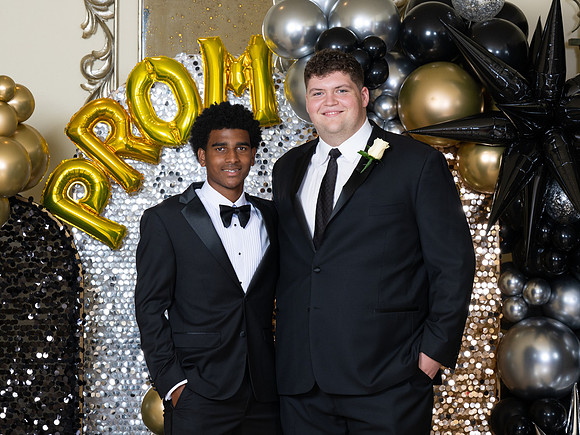2496-StrakeJesuit-Prom2025-0293