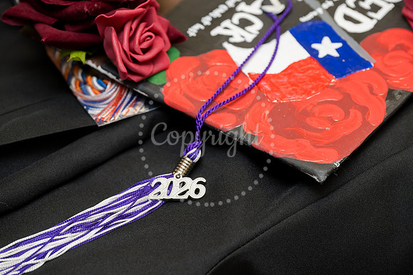 2574GatewayGrad2026-0767