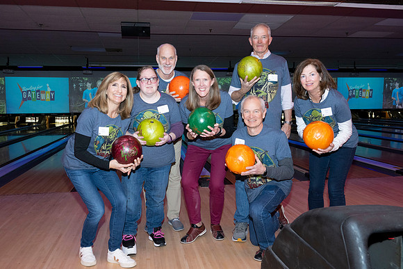 2332Gateway2023Bowling-0307