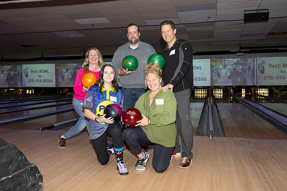 2332Gateway2023Bowling-0410