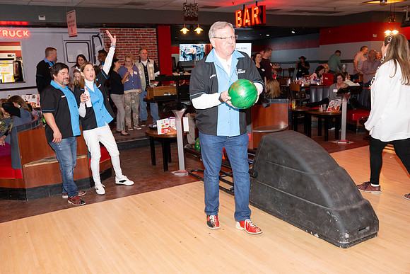 2332Gateway2023Bowling-0561