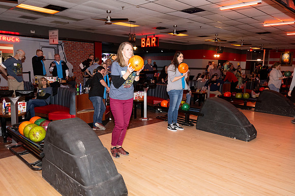 2332Gateway2023Bowling-0600