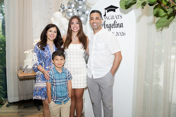 Angelina-GRAD26-0224
