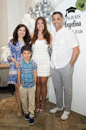 Angelina-GRAD26-0226