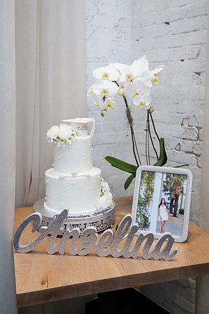 Angelina-GRAD26-0252