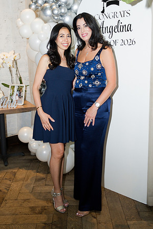 Angelina-GRAD26-0295