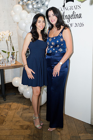 Angelina-GRAD26-0296