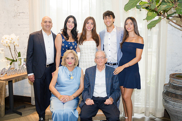 Angelina-GRAD26-0467