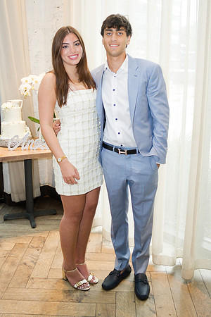 Angelina-GRAD26-0532