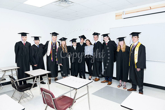 2358GatewayGrad2023-0439