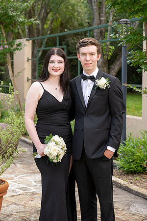 2351PreProm-StrakeJesuit-0078
