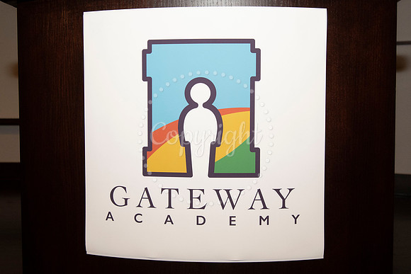 2286Gateway2022Grad-017