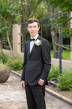 2351PreProm-StrakeJesuit-0057