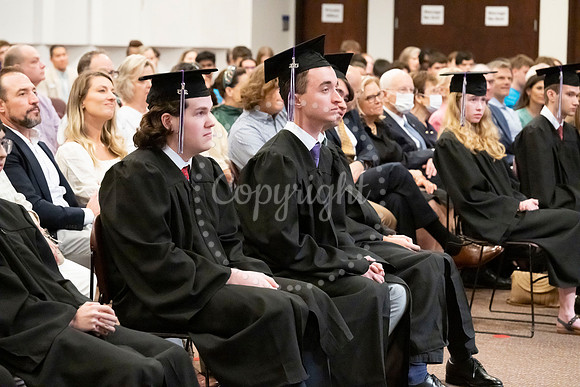 2358GatewayGrad2023-0539