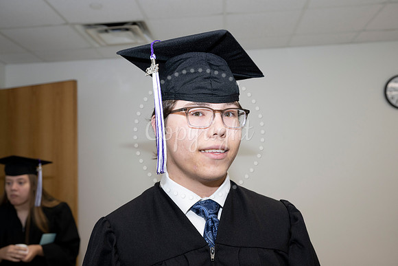 2358GatewayGrad2023-0349
