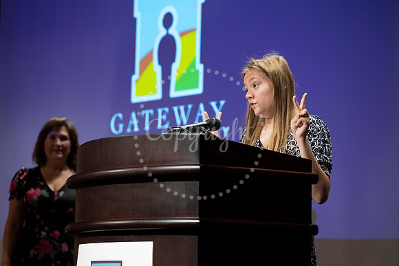 2358GatewayGrad2023-0054
