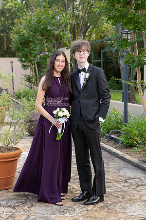 2351PreProm-StrakeJesuit-0020