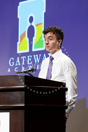 2358GatewayGrad2023-0135