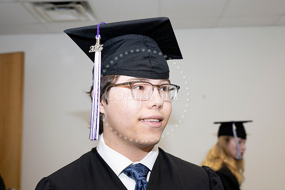 2358GatewayGrad2023-0346