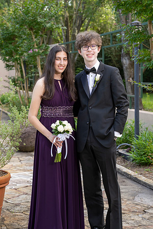 2351PreProm-StrakeJesuit-0025