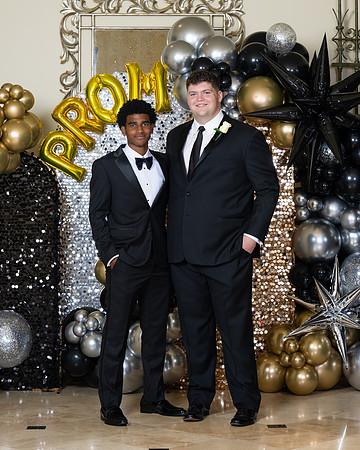 2496-StrakeJesuit-Prom2025-0295