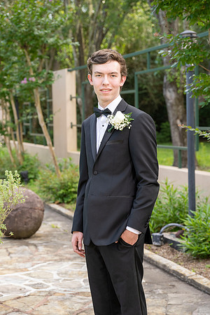 2351PreProm-StrakeJesuit-0055