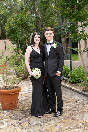 2351PreProm-StrakeJesuit-0071