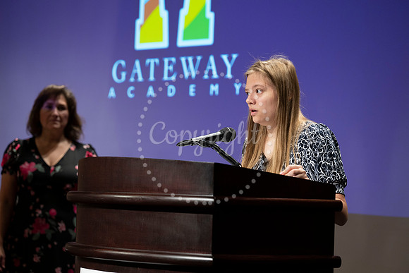 2358GatewayGrad2023-0056