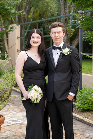 2351PreProm-StrakeJesuit-0077
