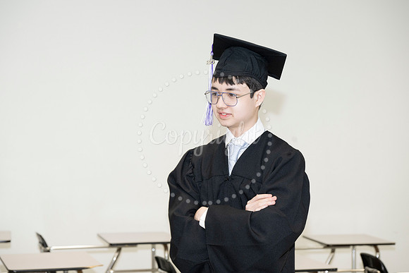 2358GatewayGrad2023-0476